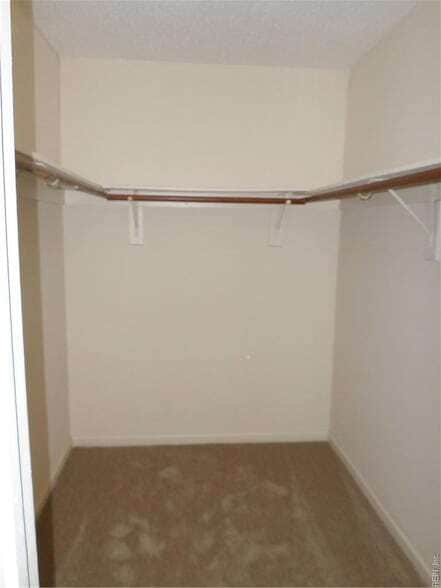 Building Photo - 2109 Clarion Ct