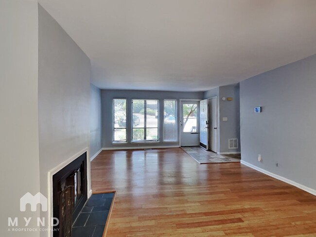 Building Photo - 208 Virginia Pl