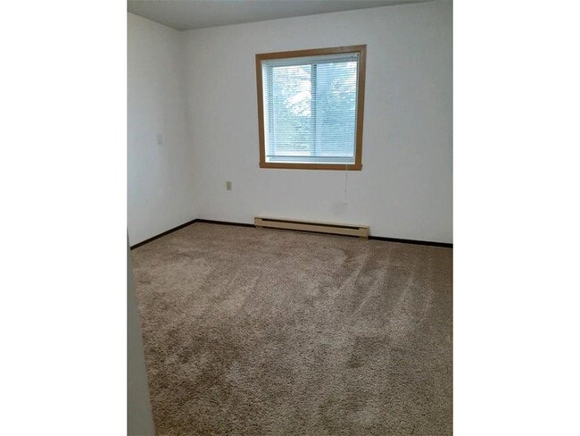 Building Photo - 303 1st St SW