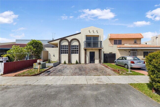 Primary Photo - 3860 W 10th Ct