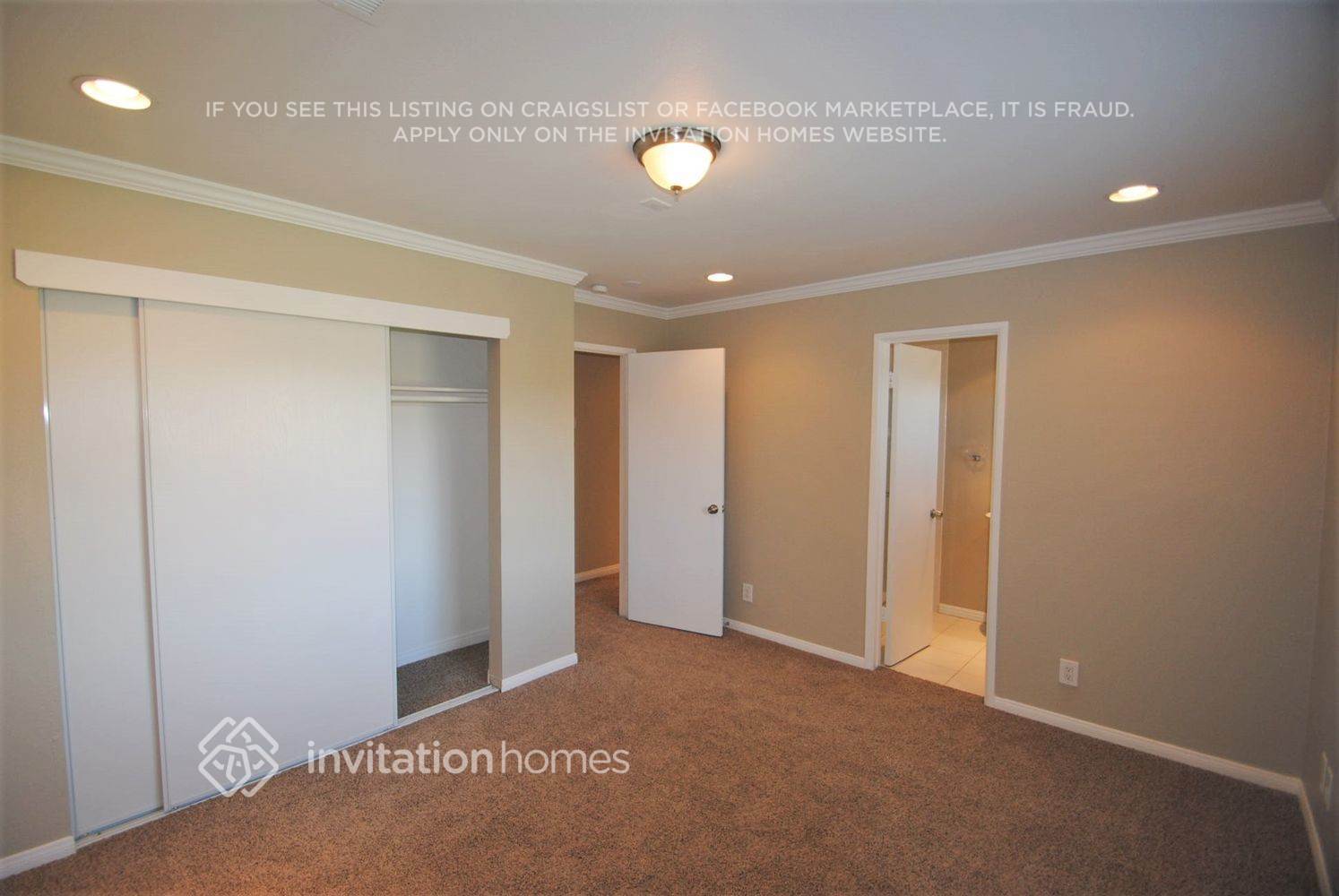 Building Photo - 731 Las Lomas Dr