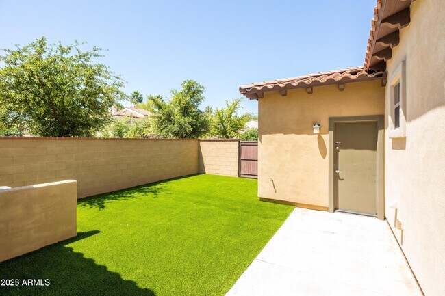 Building Photo - 4280 N Verrado Way