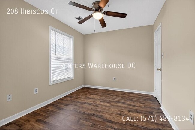 Building Photo - 208 Hibiscus Ct