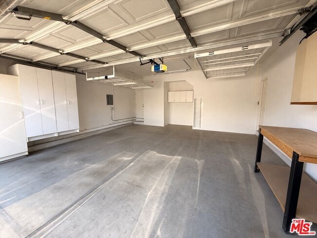 Building Photo - 11536 Edinger Ave