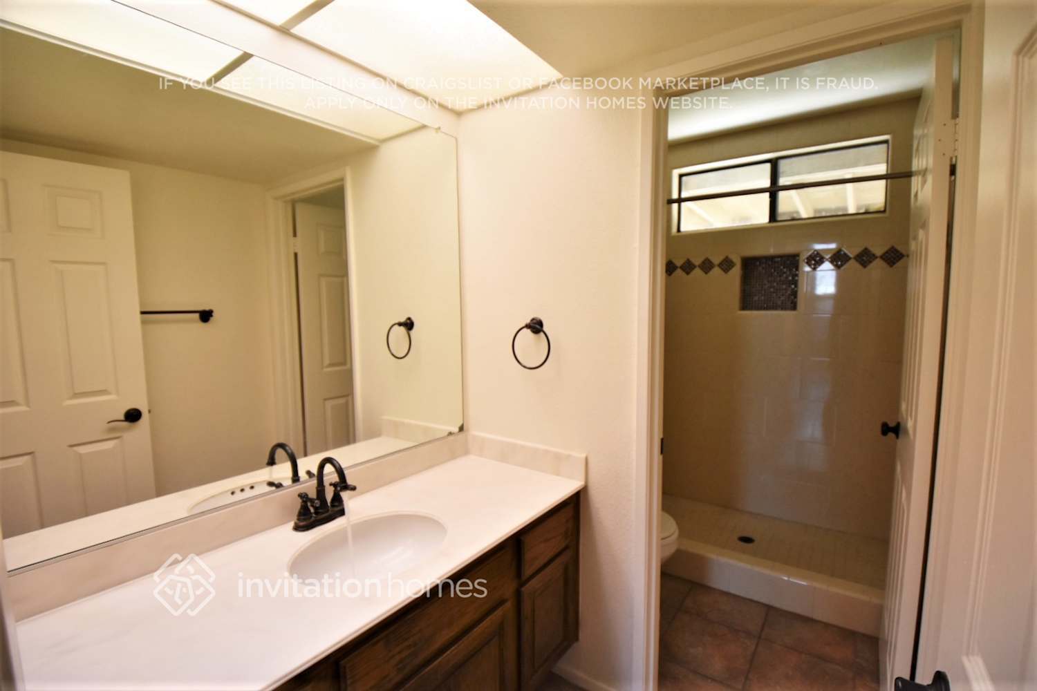 Building Photo - 3100 Regency Way