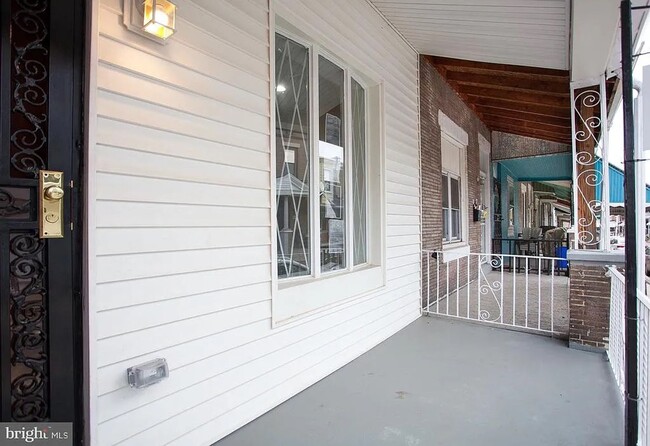 Building Photo - Updated 3 Bedroom Rental in Brewerytown wi...