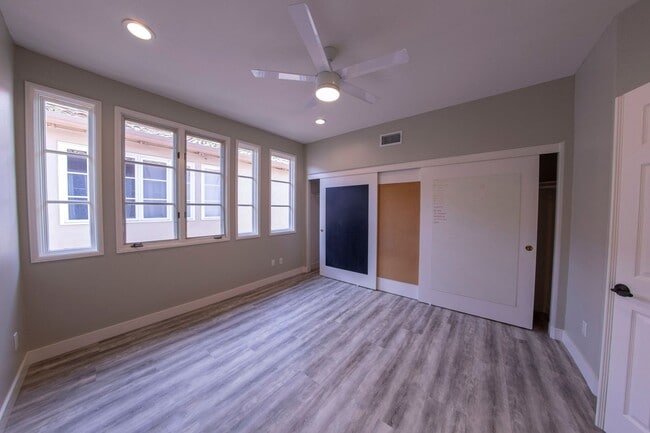 Building Photo - 4BR 2.5BA House in Gated Community of Blackhorse, Across from UCSD with 2 Car Garage & Washer/Dry...