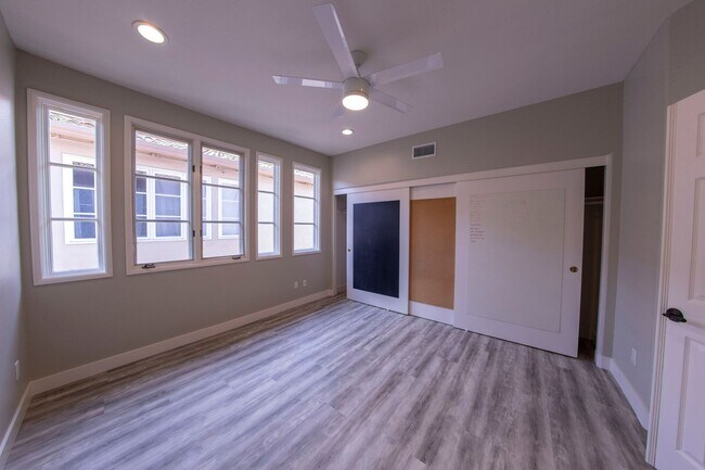 Building Photo - 9756 Keeneland Row