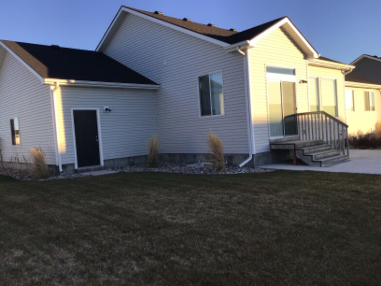 Building Photo - 4358 Atherton Wy