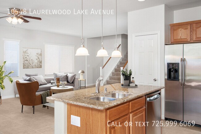 Building Photo - 10548 Laurelwood Lake Ave