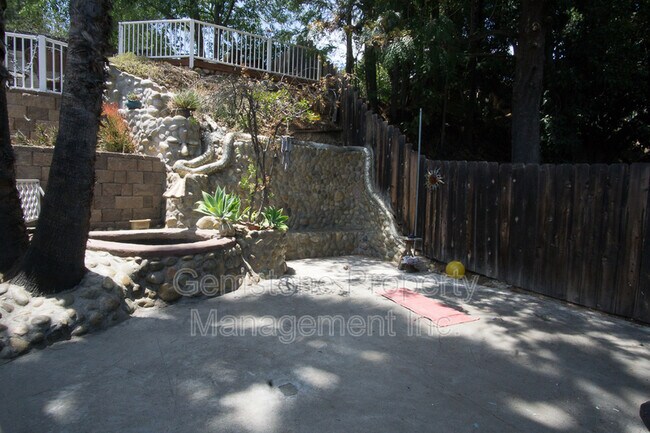 Building Photo - 4918 Chaparral Way