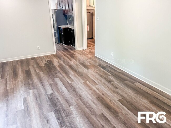 Building Photo - 435 Frank St