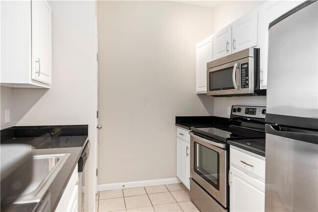 Building Photo - ****903 Providence Place – Luxury Living in the Heart of Providence - $2,250**