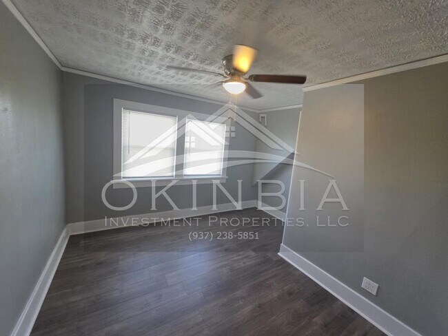 Building Photo - 1815 Catalpa Dr.