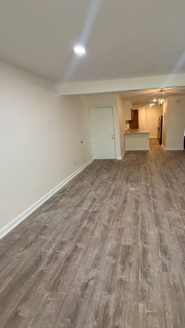 Building Photo - 1512 Benjamin Pkwy