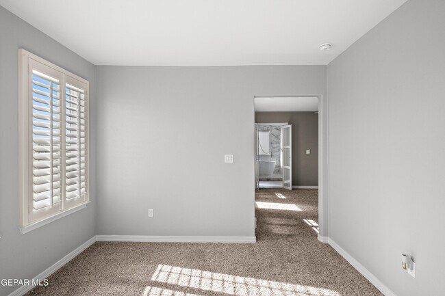 Building Photo - 13636 Glen Vista Ln