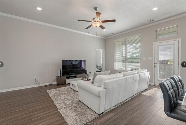 Building Photo - 5162 Maroon Creek Dr