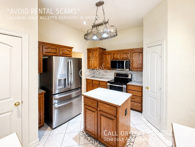 Building Photo - 112 Jesse James Dr
