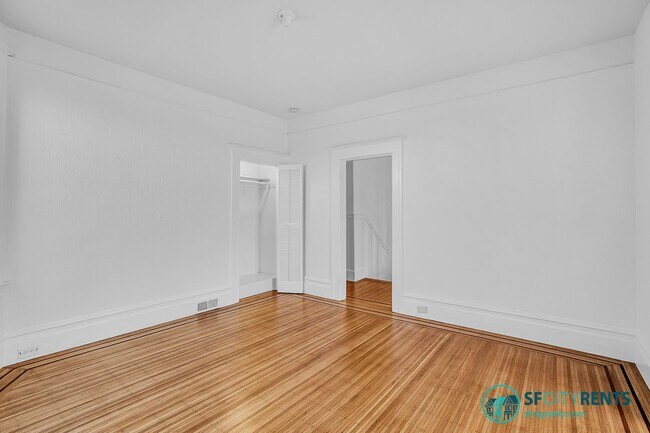 Building Photo - Cole Valley: Top Floor Edwardian Flat w/ F...