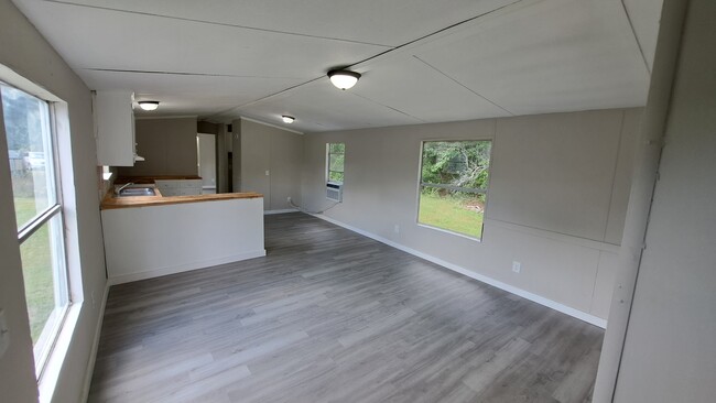 Building Photo - 113 Novits Nook Ct