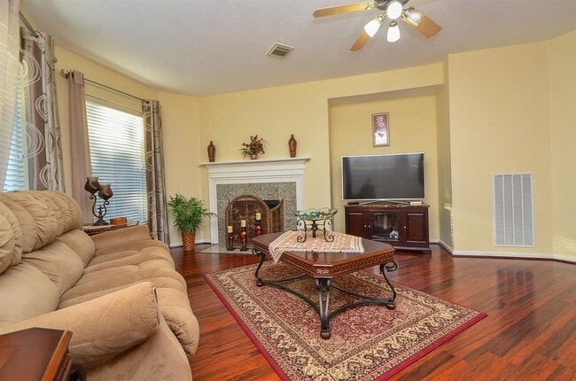 Building Photo - 6314 Columbia Falls Ln