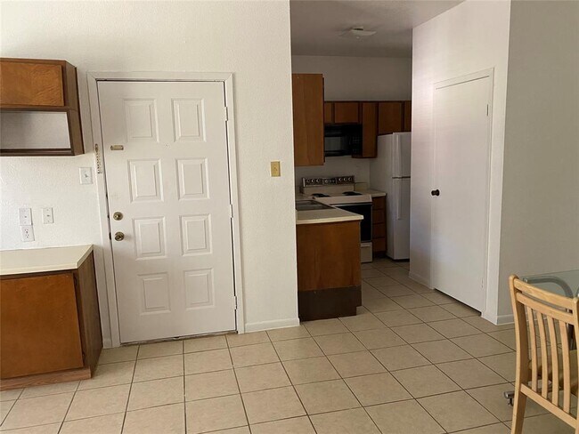 Building Photo - 7901 Cambridge St