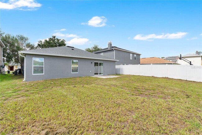 Building Photo - 531 Flower Fields Ln