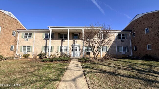 Building Photo - 4 Windsor Terrace