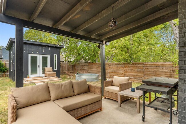 Building Photo - 1111 Speer Ln