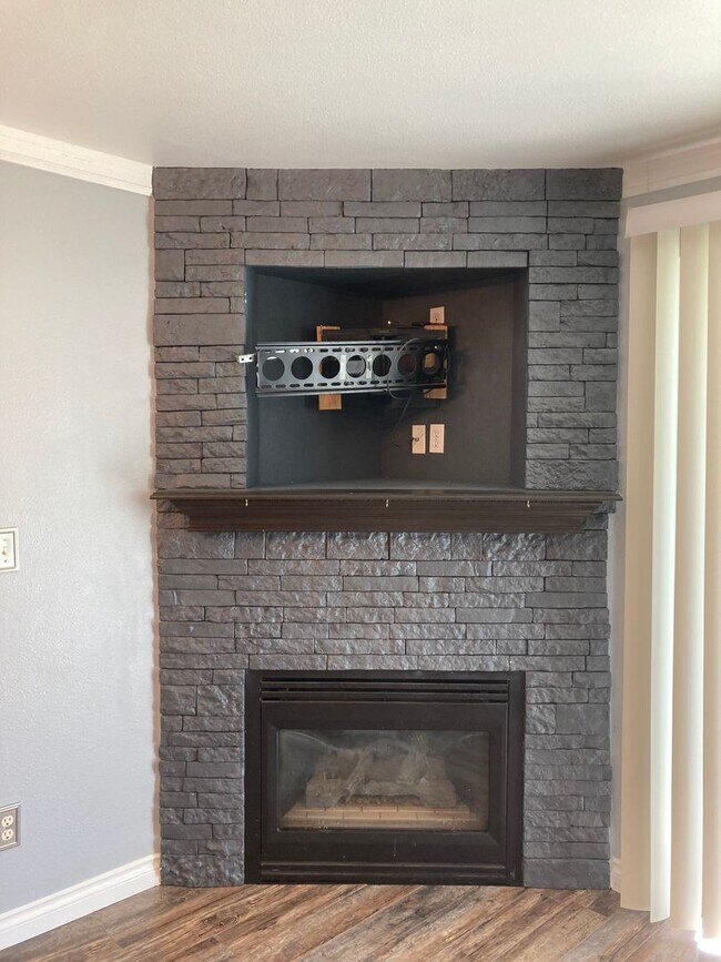 Building Photo - Modern Two-Story 4-Bedroom Home with Firep...