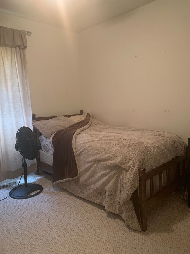 Building Photo - Townhouse for Rent in Taylor Springs