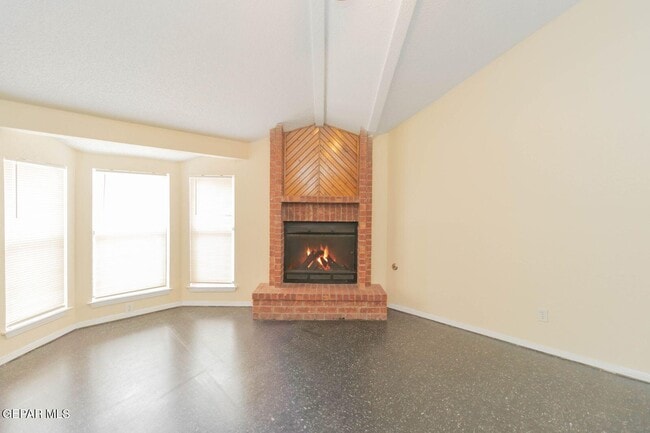 Building Photo - 11601 Soberana Ln