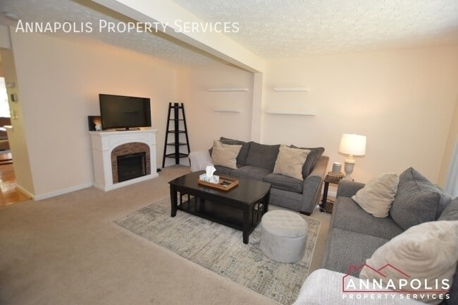 Building Photo - 915 Nanticoke Run Way