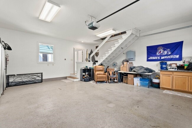 Building Photo - 3369 Preston Shore Dr
