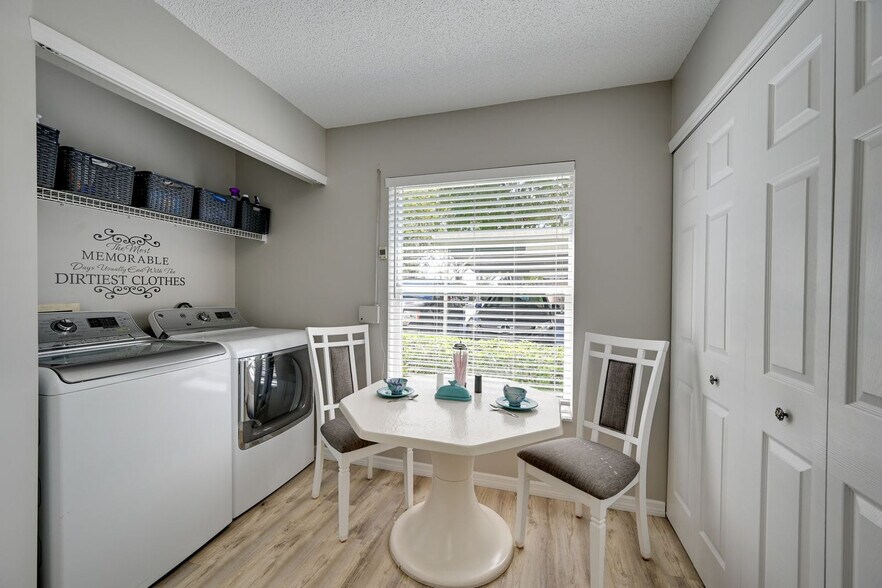Building Photo - 3930 Leeward Passage Ct
