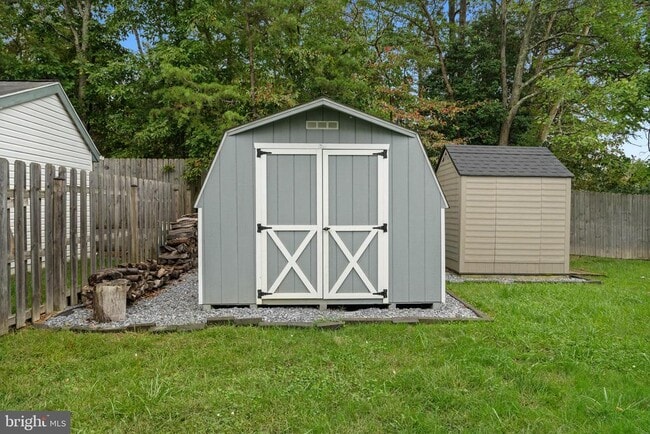 Building Photo - 2106 Dennis Rd