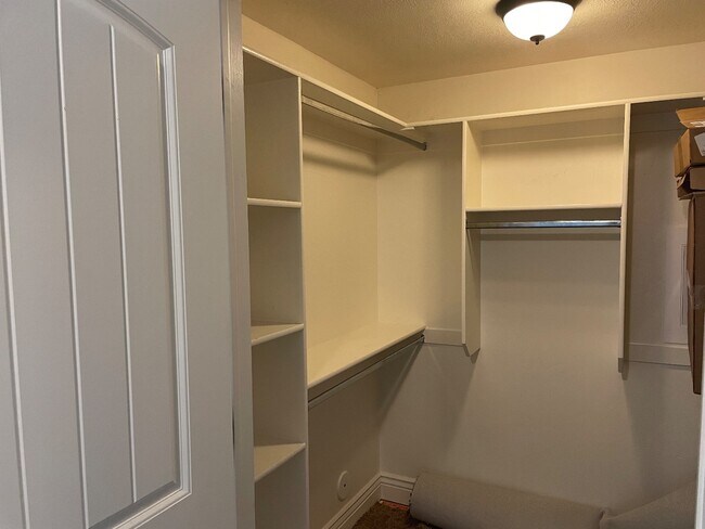 Building Photo - 714 S 150 E