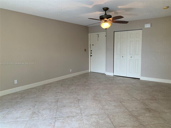 Building Photo - 3711 NW 95th Terrace