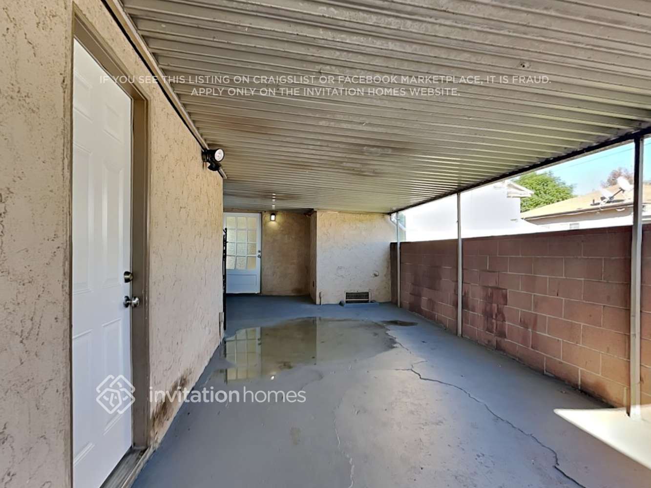 Building Photo - 726 E 99th St