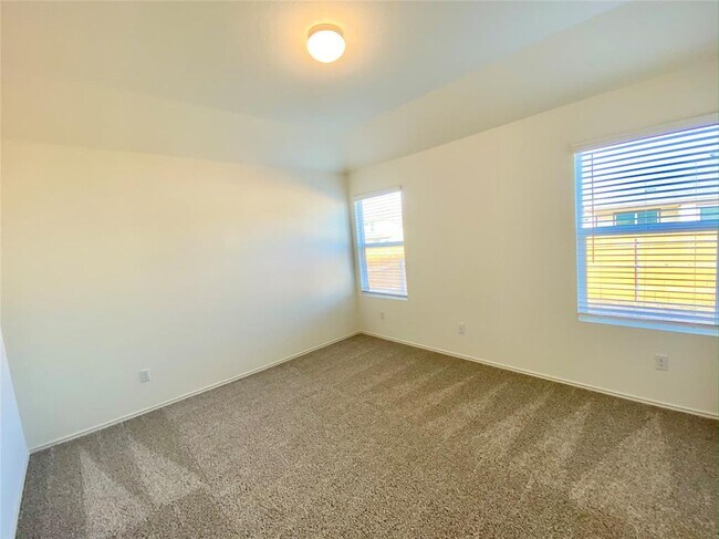 Building Photo - 204 Meaningful Dr