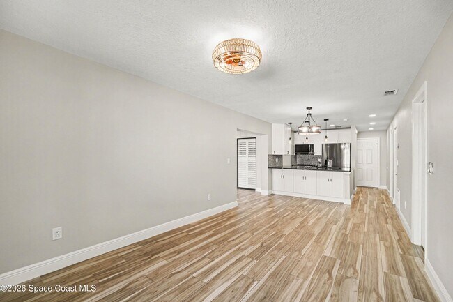 Building Photo - 8741 Seagrape Ct