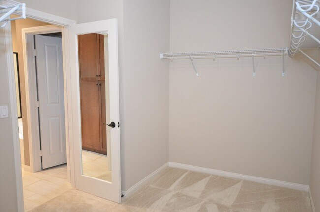 Building Photo - 1005 Sea Glass Wy