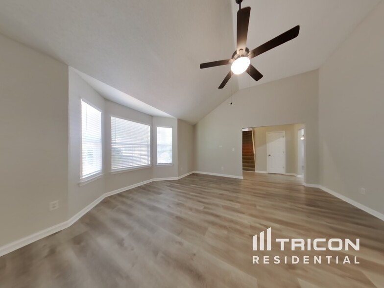 Building Photo - 3305 N Winds Trail
