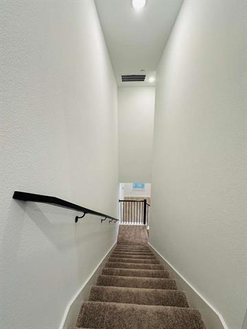 Building Photo - 8875 Stablehand Mews