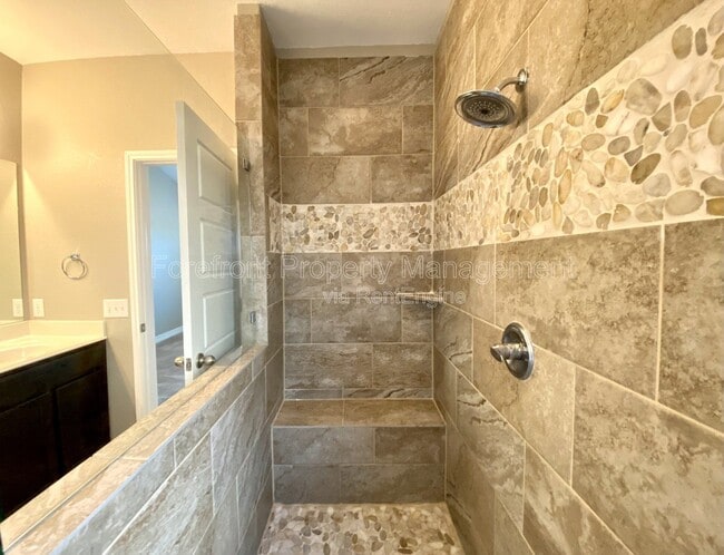 Building Photo - 1206 Ranch Falls