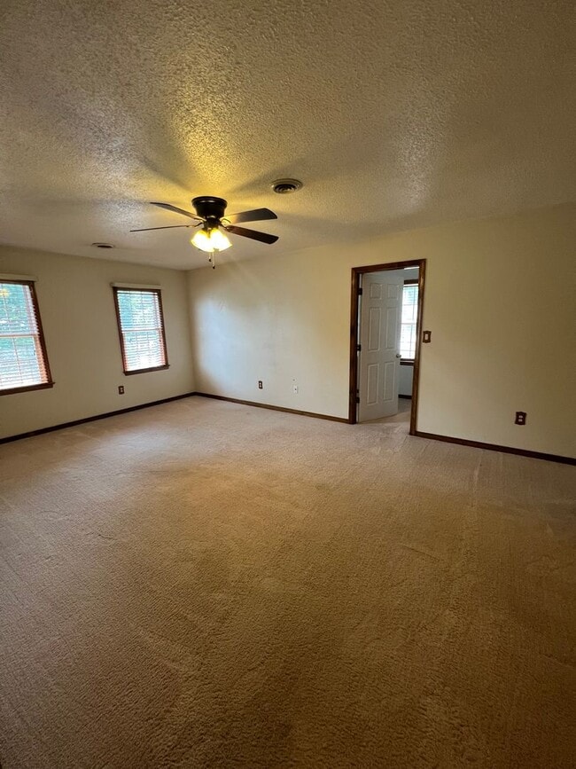 Building Photo - 7413 Cross Point Ln