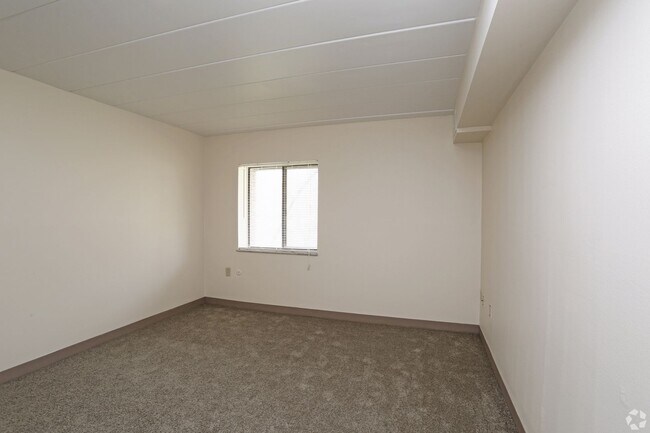 Building Photo - 700 Lee Dr