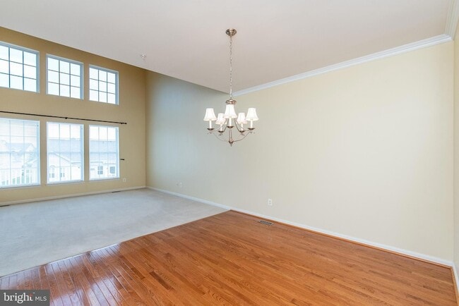 Building Photo - 415 Granville Ct