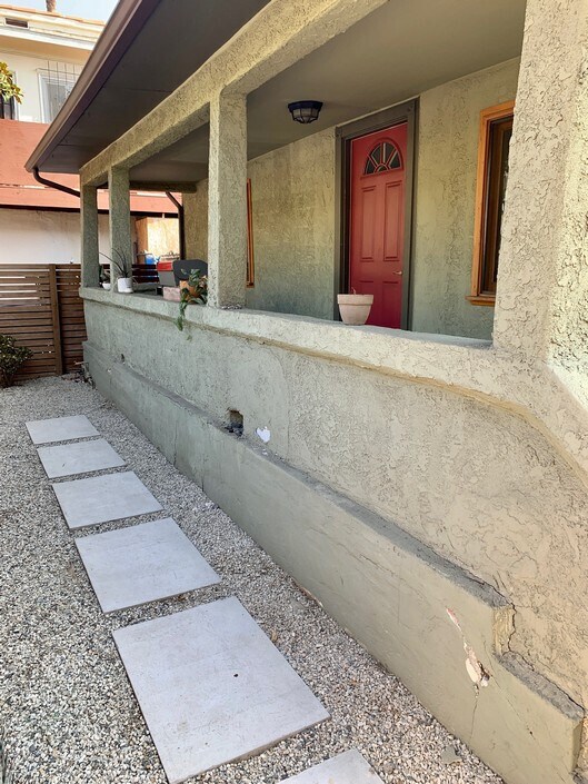 Building Photo - 1400SilverLakeBlvd