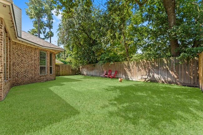 Building Photo - 16131 Woodbend Trail Dr